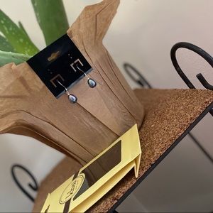 Tahitian Freshwater Pearl Dangle Earrings NWT